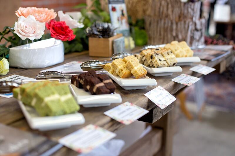 CAKE TASTING TABLE